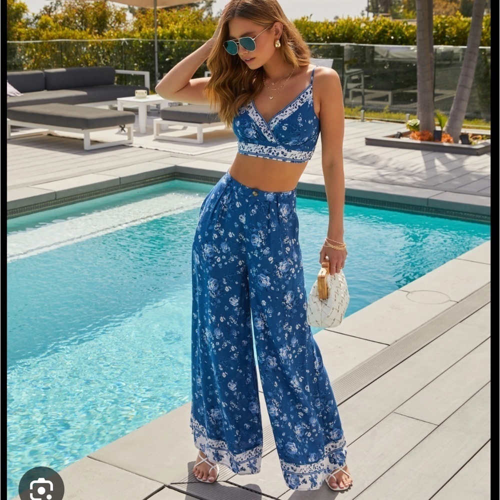 NWT Jill Floral Wide Leg pants and top Set in Small​​​